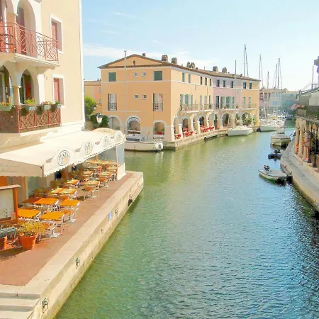 Vue Jardin Nyaraló Sainte-Maxime